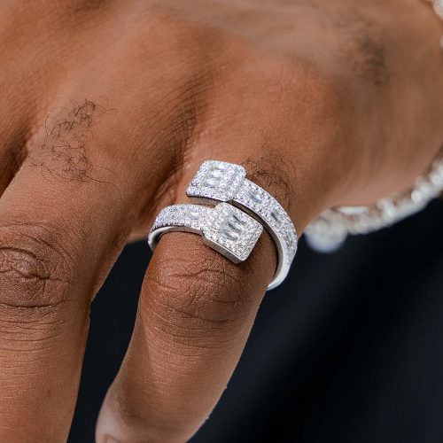 MoissaniteBaguetteDesignerRing