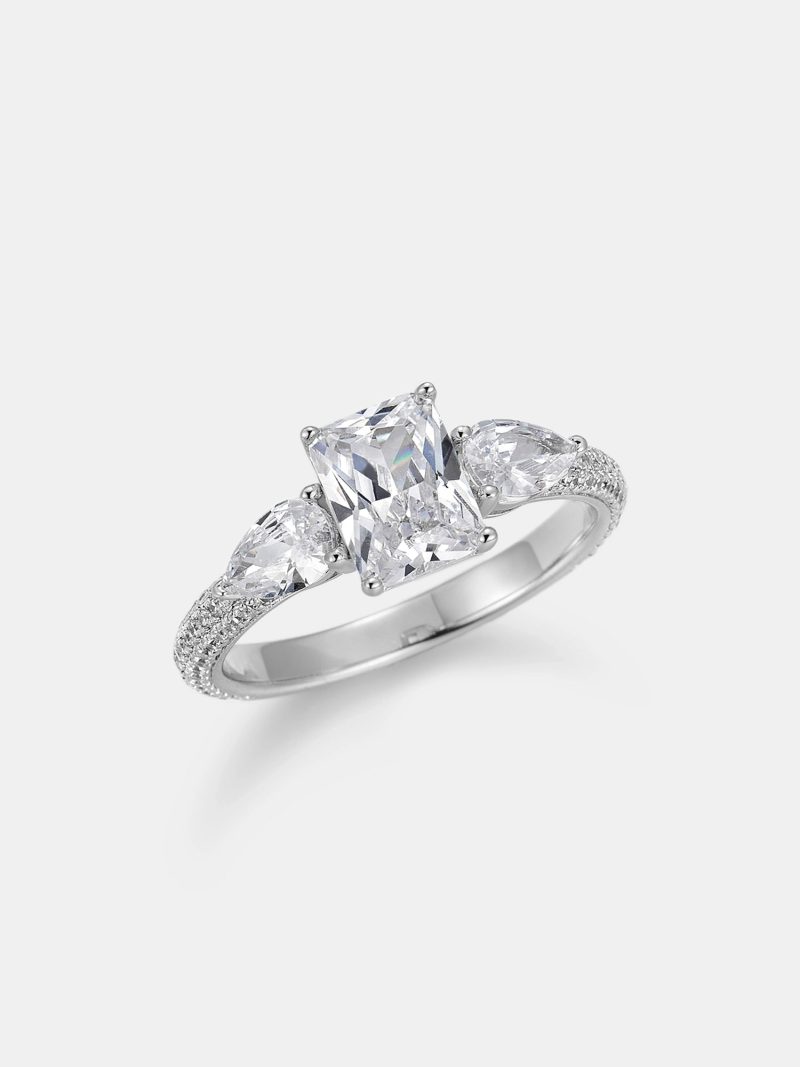 RadiantCutMoissaniteThreeStoneEngagementRing 3